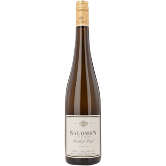 Bottle shot for 2018 Salomon Undhof Riesling Ried Kogl