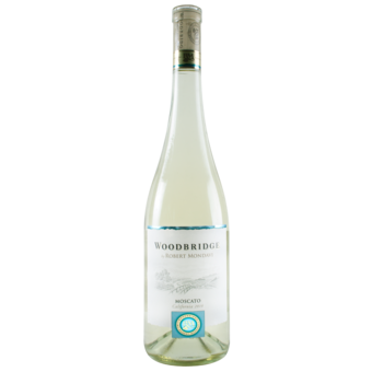 Bottle shot for 2010 Woodbridge Moscato