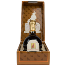 Product image for  Villa Manodori "Gold Seal" 25 Years Extra Vecchio Tradizionale Balsamic Vinegar Of Modena Dop